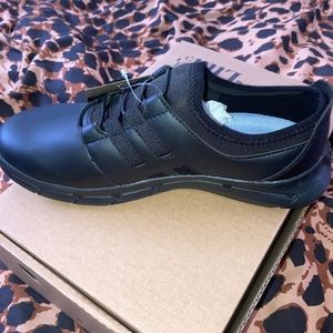 Size 7.5 shoes for crews non slip work shoes